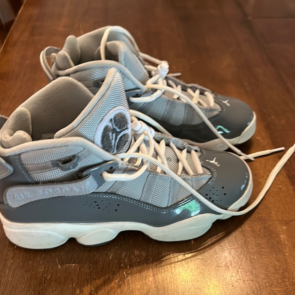 Jorden Retro 11’s